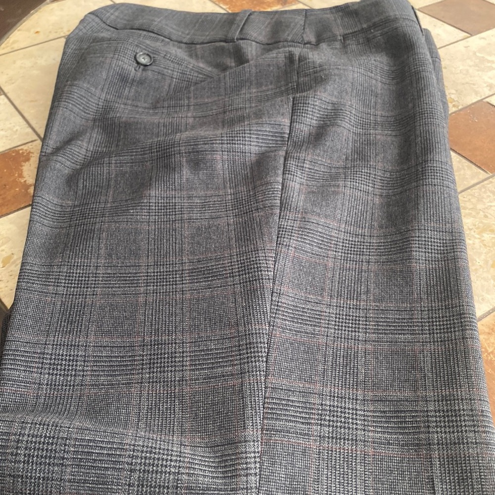 LOFT Gray Plaid Trousers Marisa size 6